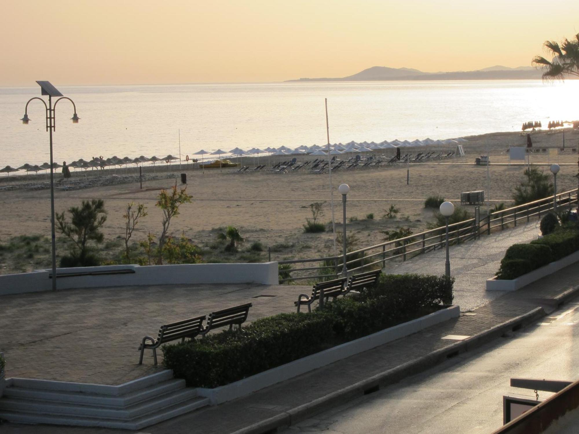 The Sea View Apartments Rethymno Exteriör bild